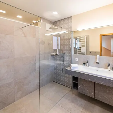 Hotel Weingut Dreisiebner Stammhaus Gamlitz