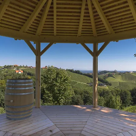 Hotel Weingut Dreisiebner Stammhaus *