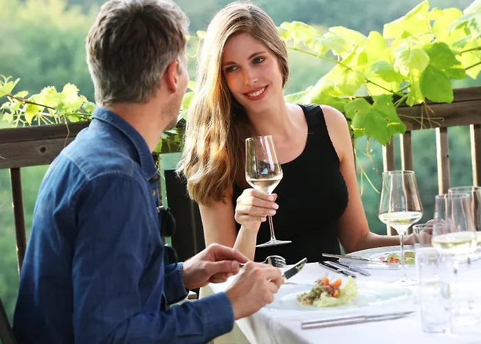 酒店 Weingut Dreisiebner Stammhaus *